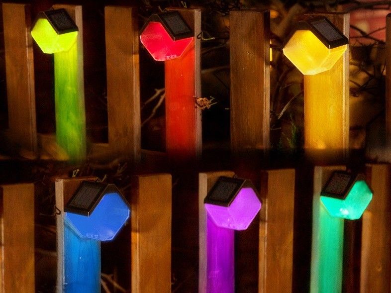 Солнечная светодиодная уличная лампа Теплая и цветная RGB Стенная лампа для наружной декоративной палубы